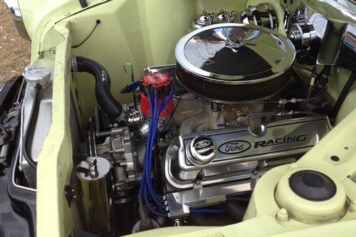 Ford Zodiac C 1961 V8 Engine 2 (1)