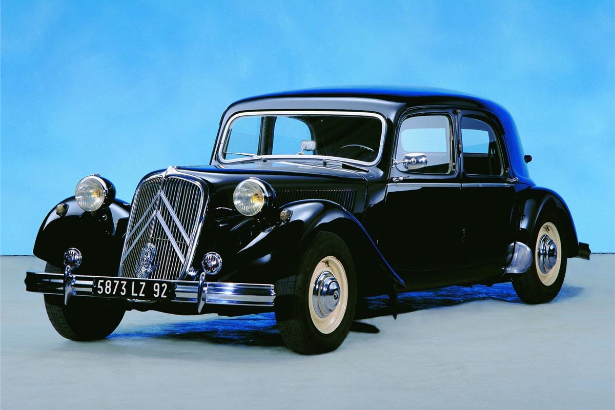 洋書 CITROEN TRACTION AVANT 1955 Citroen Traction Avant Familiale full range specs