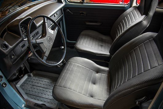 1974 Volkswagen Beetle Interior HR