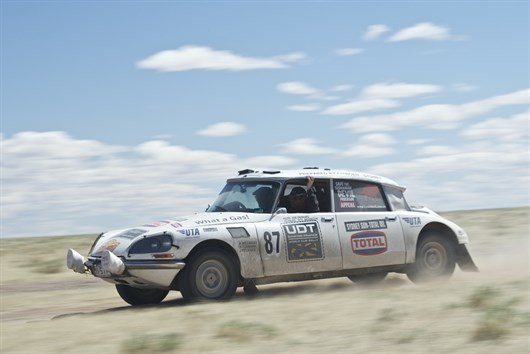 Citroen DS23 In The Desert