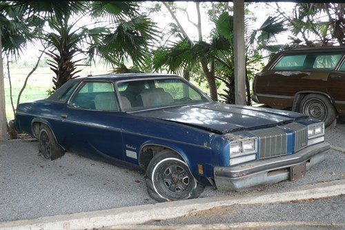 Thailand Oldsmobile Coupe