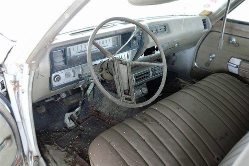 Thailand Buick Sport Wagon Cockpit