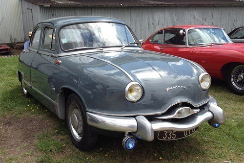 Panhard Dyna 1955 F34 (1)