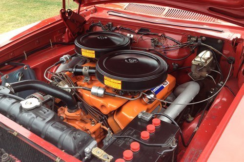 Dodge Polar 500 Engine