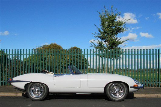 1962 Jaguar E-Type 3.8 Roadster Side