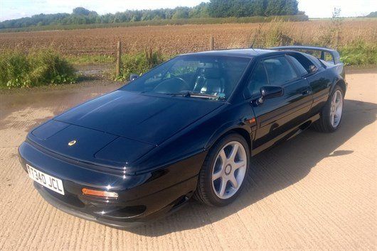 Lotus Esprit V8 Twin Turbo (2)