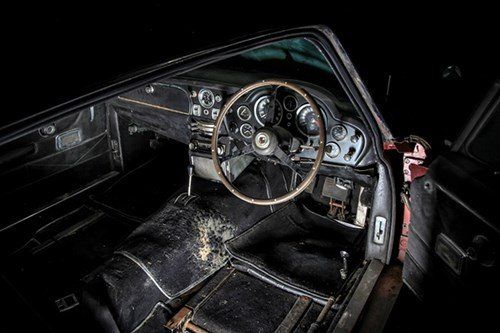 Aston Martin DB6 1969 Interior