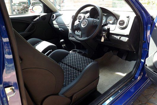 2005 MG ZR105 Interior