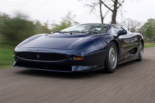 Jaguar XJ220