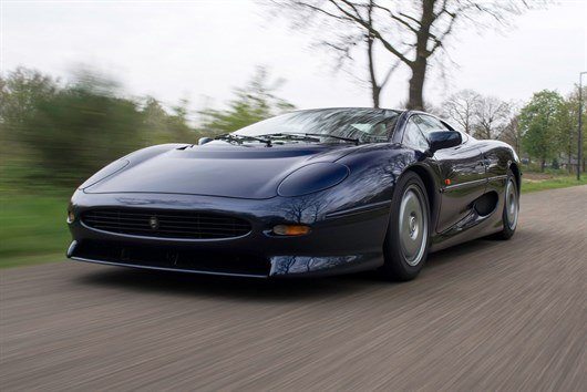 Jaguar XJ220 (1)