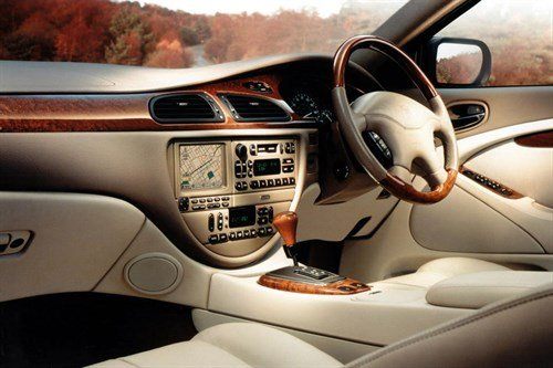 Future Classic Jaguar S-type (2)