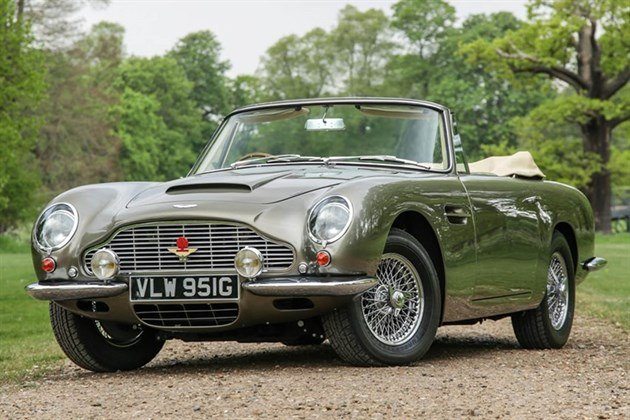 Aston Martin DB6 Volante Auto 1968 Historics (1)