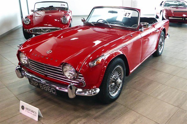 Triumph TR4A IRS 1965 Historics (1)