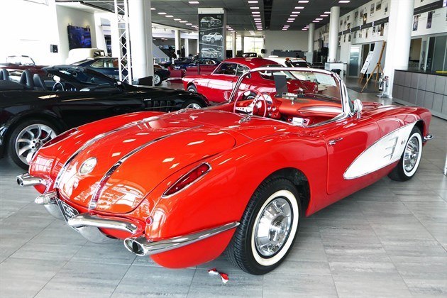 Chevrolet Corvette C1 1958 R34 2 Historics