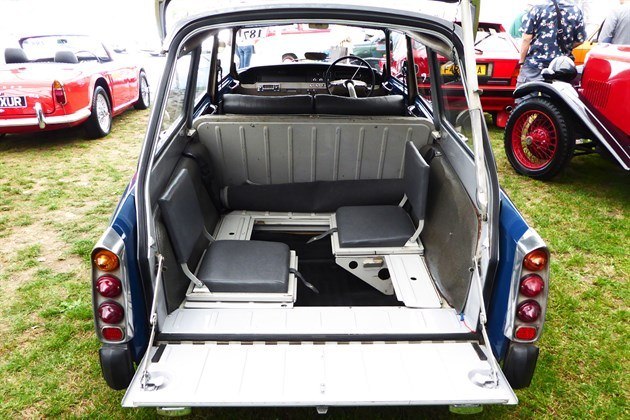 Citroen DS Safari 1968 Jump Seats Historics