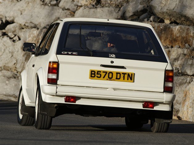 Vauxhall Astra GTE (4)