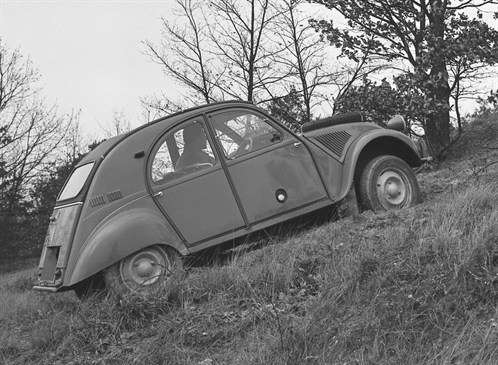 Citroen 2CV Sahara Pic 2