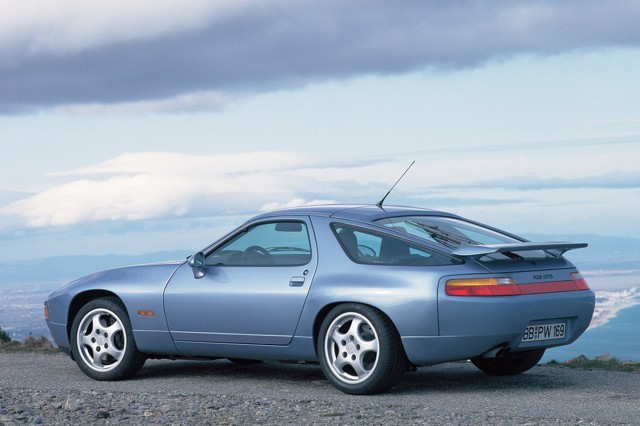 Porsche 928 (1977 – 1991) Review | Honest John