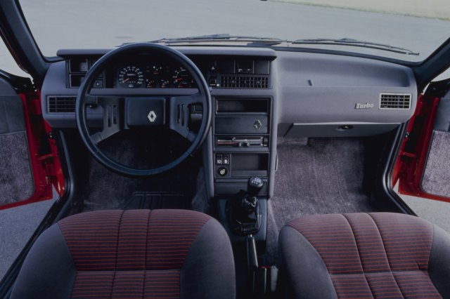 Renault Fuego (1980 – 1986) Review | Honest John