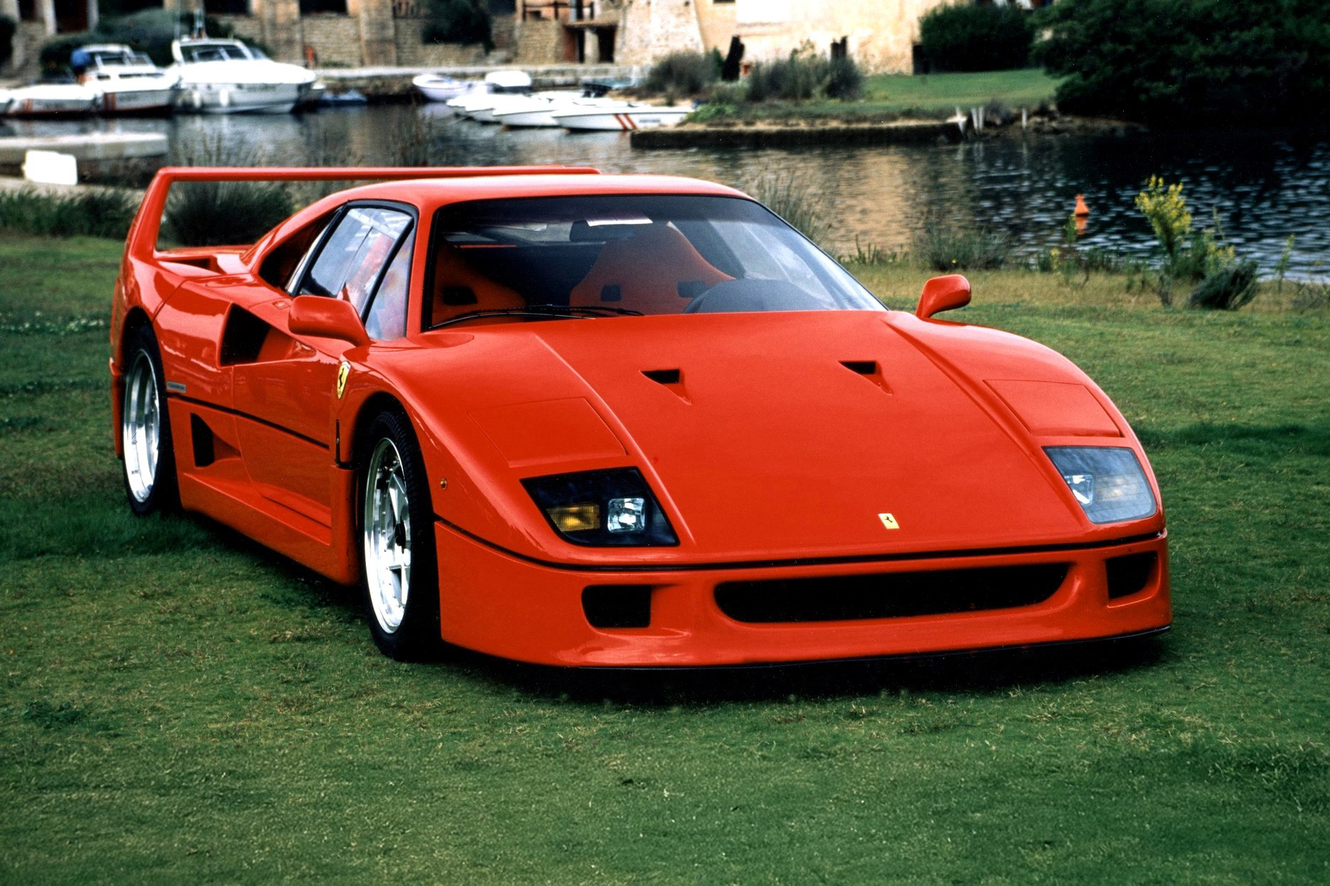 Ferrari F40 (1987 – 1992) Review | Honest John